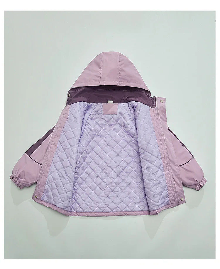 2024 new girls' padded coat baby winter clothing foreign style children's autumn winter windbreaker storm jacket female treasure